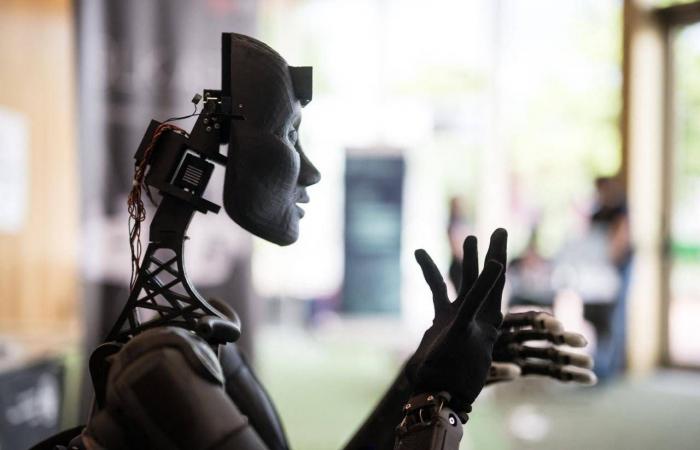 أدوات
      «ميتا»
      لدعم
      الفيديوهات
      تُغيّر
      مستقبل
      تقديم
      الأخبار
      على
      المنصات