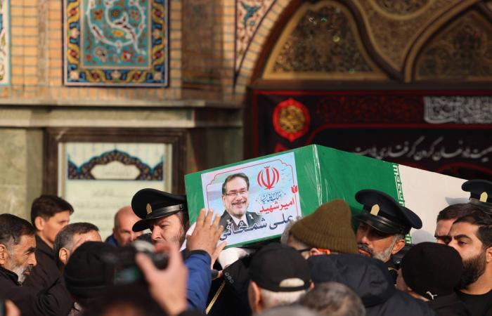 الجيش
      الإسرائيلي:
      لدينا
      «آلاف
      الأهداف»
      لقصفها
      في
      إيران