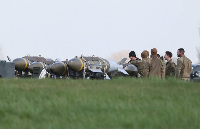 إسرائيل
      ترجح
      عقد
      محادثات
      مع
      لبنان
      في
      الأيام
      المقبلة