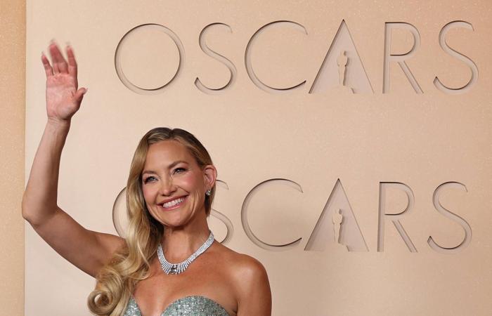 أبرز
      مجوهرات
      النجمات
      في
      حفل
      توزيع
      جوائز
      الأوسكار