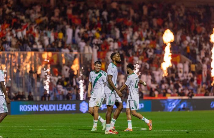 الدوري
      السعودي...
      ثلاثة
      أندية
      قد
      تنهي
      الموسم
      بـ
      86
      نقطة