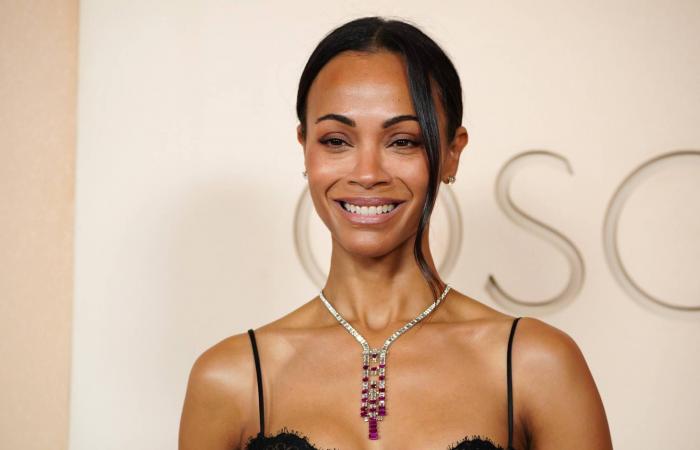 أبرز
      مجوهرات
      النجمات
      في
      حفل
      توزيع
      جوائز
      الأوسكار