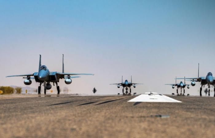 إصرار
      خليجي
      على
      الحل
      السياسي…
      وإيران
      تواصل
      استهداف
      البنية
      التحتية