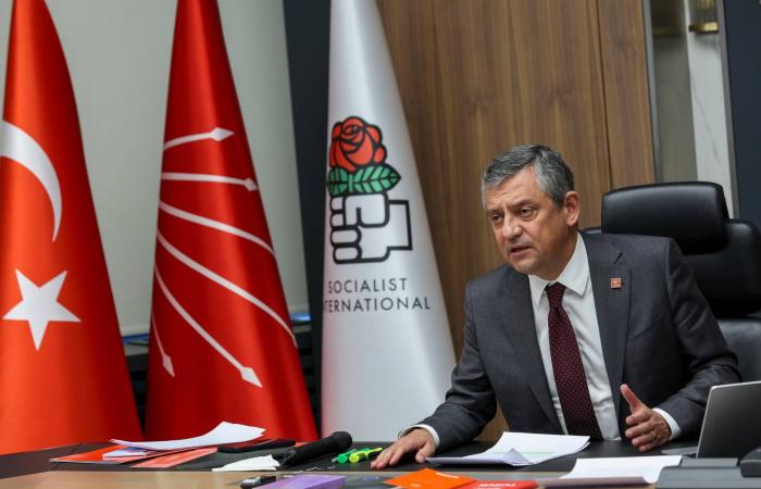 الرئيس
      الإسرائيلي
      يتوعد
      إيران
      «بمزيد
      من
      الدمار»