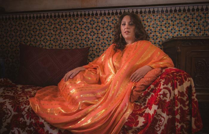 المصممة
      كنزة
      بناني
      تستعين
      بنساء
      طنجة
      المغربية
      لإعادة
      توجيه
      البوصلة