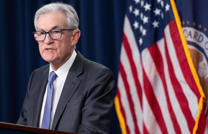 أهمُّ
      7
      بنوك
      بالعالم
      في
      «كماشة
      هرمز»...
      فهل
      تفرض
      صدمة
      الطاقة
      تشدداً
      نقدياً؟