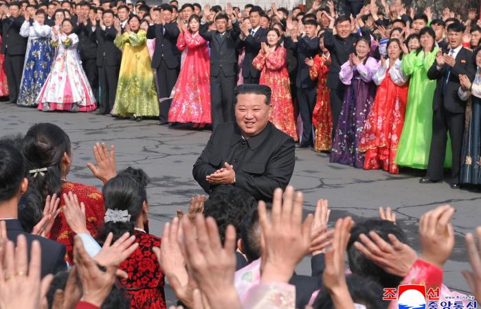 كوريا
      الشمالية:
      99.9
      %
      نسبة
      المشاركة
      في
      الانتخابات
      التشريعية