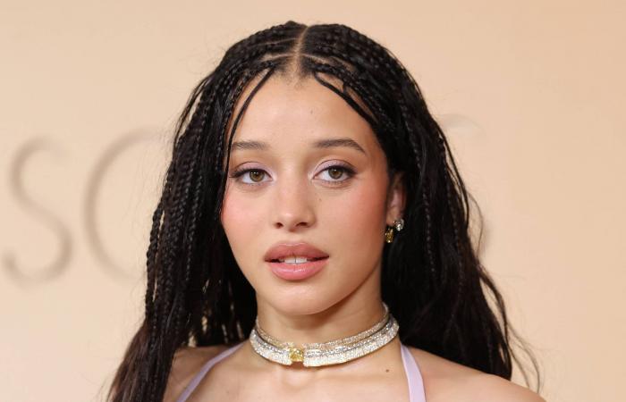 أبرز
      مجوهرات
      النجمات
      في
      حفل
      توزيع
      جوائز
      الأوسكار