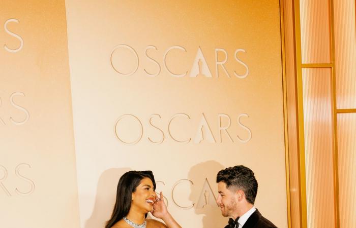 حفل الأوسكار الـ 98.. إطلالات صنعت اللحظة على السجادة الحمراء