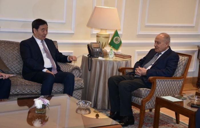 الجامعة العربية والصين تؤكدان أهمية احترام سيادة وأمن أراضي دول الخليج