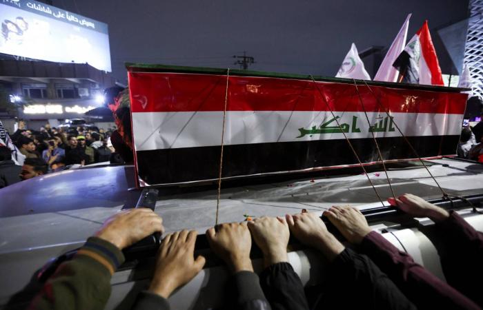 لبنان
      يسلّم
      دمشق
      أكثر
      من
      130
      سجيناً
      سورياً
      تطبيقاً
      لاتفاق
      ثنائي