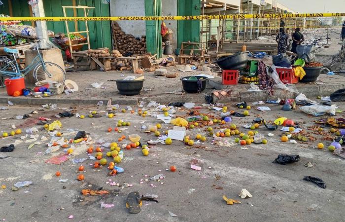 نيجيريا:
      23
      قتيلاً
      وأكثر
      من
      مائة
      جريح
      بتفجيرات
      انتحارية