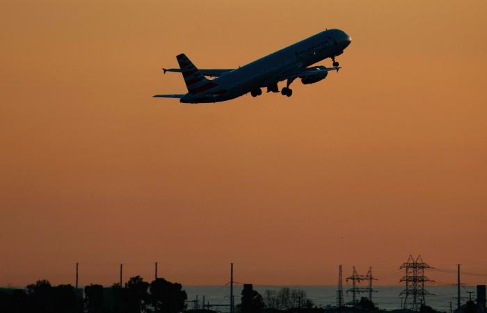 أسعار تذاكر الطيران بسبب الحرب على إيران.. إليكم ما يجب معرفته