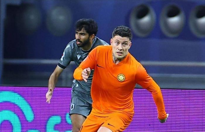 «سلبية» بين أم صلال والقطراوية