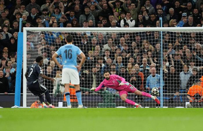 لينارت
      كارل
      موهبة
      بايرن
      يستعد
      للظهور
      الدولي
      الأول
      مع
      ألمانيا