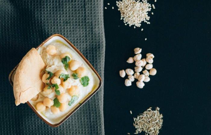 غذاء
      بسيط
      بنتائج
      مذهلة...
      5
      أسباب
      تجعل
      الحمص
      السرّ
      لعظام
      أقوى