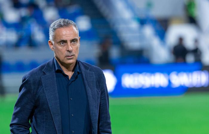 كأس
      الملك:
      الخلود
      يقصي
      الاتحاد
      ويدخل
      التاريخ
      من
      الباب
      الكبير