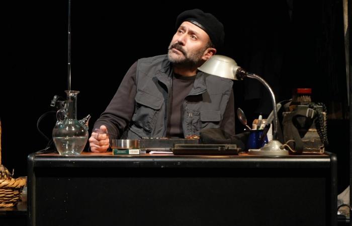 «كذبة
      بيضا»
      تكسر
      إيقاع
      الحرب
      بشريط
      ذكريات
      موجع