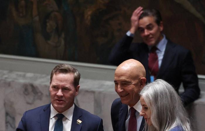 برّاك
      في
      جلسة
      لمجلس
      الأمن:
      سوريا
      أنهت
      «النفوذ
      الخبيث»
      لإيران