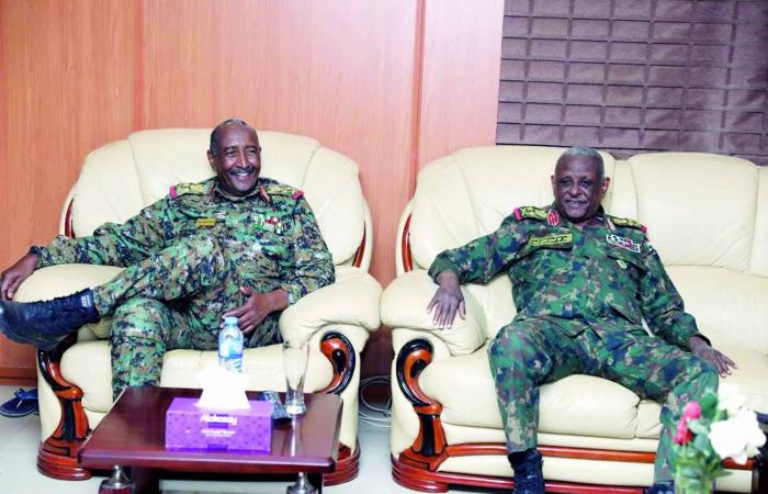 استئناف
      عمل
      «لجنة
      تفكيك
      الإنقاذ»
      يثير
      ضجة
      كبيرة
      في
      السودان