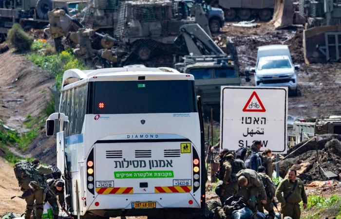 إحباط
      محاولة
      تهريب
      أسلحة
      على
      الحدود
      السورية
      -
      اللبنانية