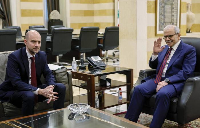 وزير
      الخارجية
      الفرنسي
      في
      بيروت:
      «تضامن»
      وتأكيد
      على
      استمرار
      المساعي