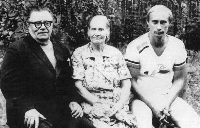 ثعلب
      يتحدَّى
      الذئاب:
      افتراسٌ
      يُوثَّق
      للمرَّة
      الأولى