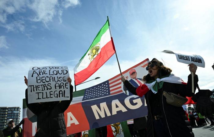 قتيلان
      بضربة
      أميركية
      على
      سفينة
      يشتبه
      في
      تهريبها
      مخدرات
      بالمحيط
      الهادئ