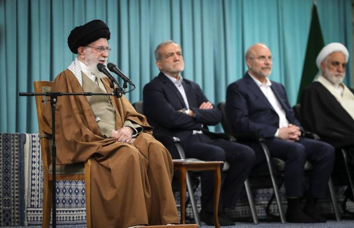 بريطانيا
      توافق
      على
      استخدام
      أميركا
      قواعدها
      لضرب
      مواقع
      إيرانية