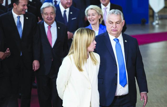 أوروبا
      محبطة
      من
      «فيتو»
      أوربان
      وتبحث
      عن
      بدائل
      لتأمين
      قرض
      لأوكرانيا