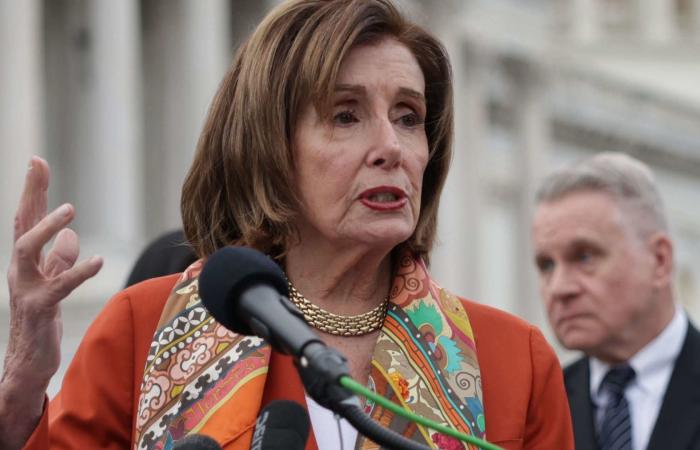 بيلوسي لـCNN: ترامب لم يقدّم خطة ولا مبررًا للدخول في حرب مع إيران