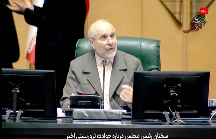 المرشد
      الإيراني:
      لا
      بد
      من
      القضاء
      على
      أمن
      الأعداء