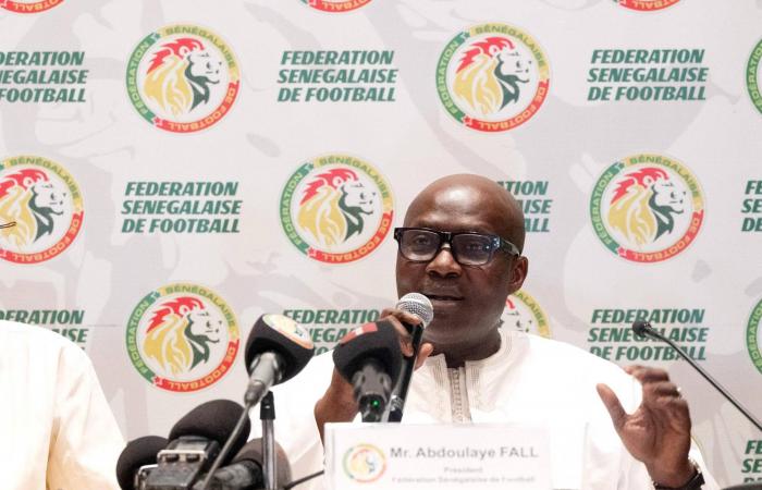 طرد
      المهاجم
      الإيراني
      آزمون
      من
      المنتخب
      الوطني
      بتهمة
      «الخيانة»