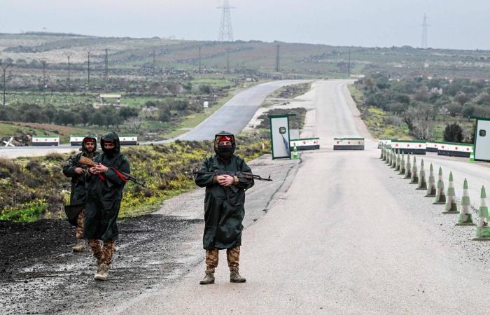 إسرائيل
      على
      مشارف
      الناقورة
      اللبنانية