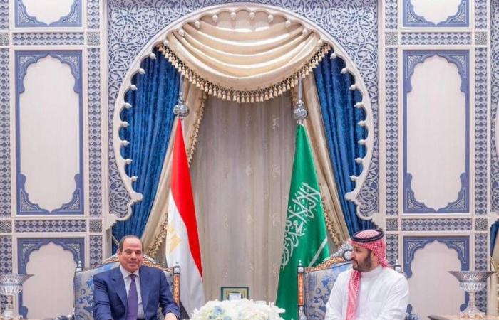 السيسي
      في
      السعودية
      والبحرين
      لتأكيد
      التضامن
      وإدانة
      «الاعتداءات
      الإيرانية»