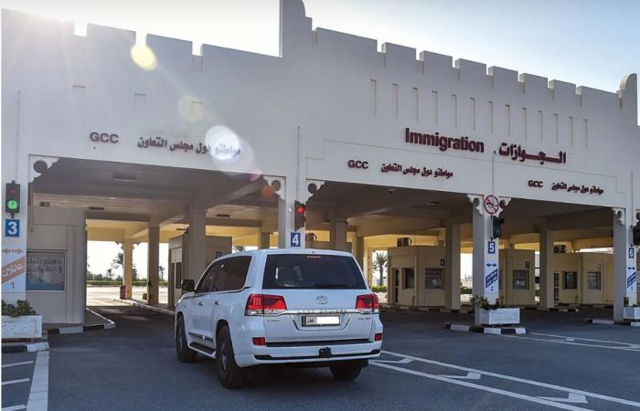 الداخلية: زيادة حركة المسافرين بمنفذ أبو سمرة خلال العيد وخطط لتسهيل إجراءات الشحن التجاري