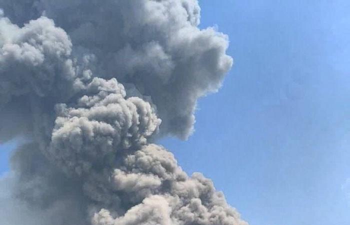 أميركا
      تقترب
      من
      أهدافها
      في
      إيران…
      وإسرائيل
      توسع
      الهجمات