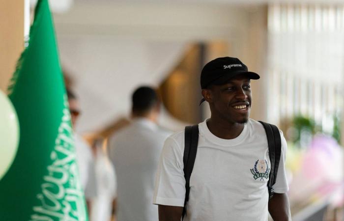 أجواء
      احتفالية
      تدشن
      معسكر
      الأخضر
      المونديالي
      في
      جدة