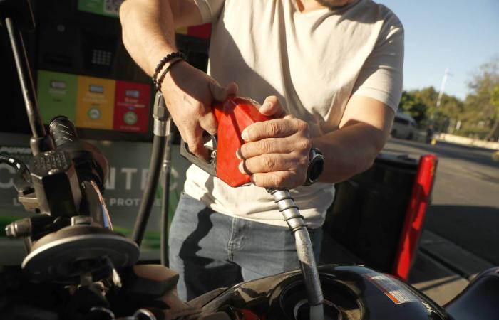 ماليزيا
      ترفع
      حجم
      الدعم
      الحكومي
      لمواجهة
      ارتفاع
      أسعار
      النفط