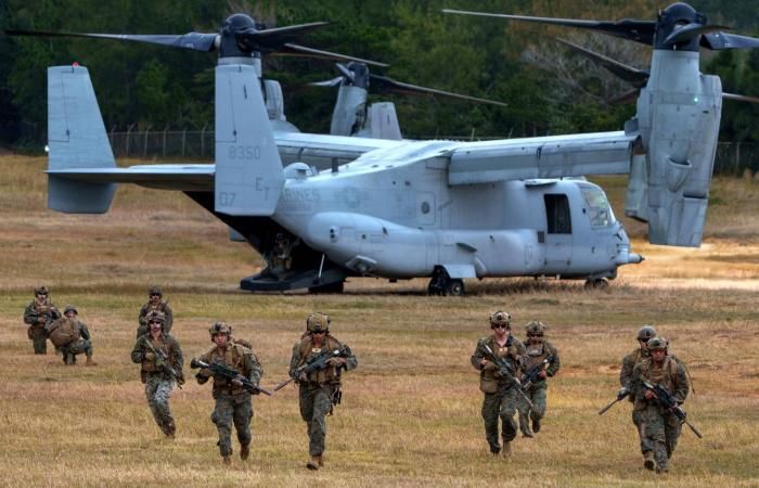 ترمب
      ينشر
      على
      منصته
      مقطع
      فيديو
      يسخر
      من
      ستارمر