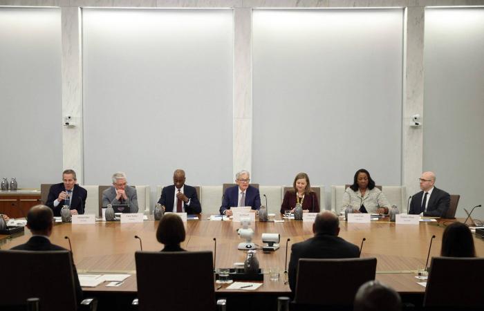 الاقتصاد
      العالمي
      يترقب
      أول
      «كشف
      حساب»
      لآثار
      حرب
      إيران