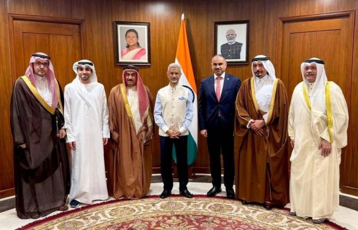 سفيرنا يشارك في اجتماع وزير الخارجية الهندي