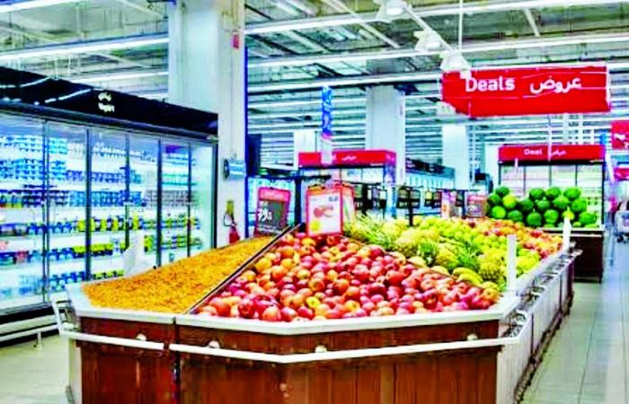 مستهلكون لـ "الشرق": المنتجات المحلية خط الدفاع الأول لاستقرار الأسواق في الأزمات