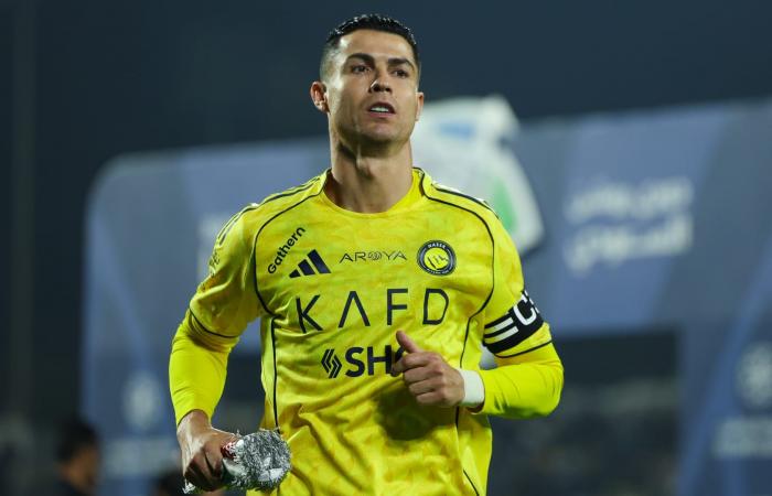 ما حكاية "الدقلة السعودية" التي ارتداها كريستيانو رونالدو في عيد الفطر؟