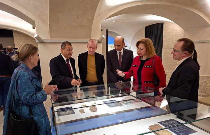 معرض
      أثري
      في
      برلين
      يكشف
      «افتتان
      الفراعنة»
      بالأبراج
      السماوية