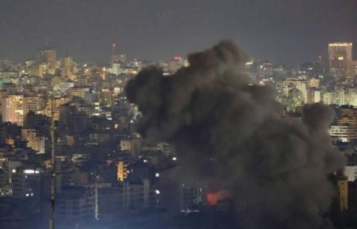 إسرائيل تشن غارات جوية على الضاحية الجنوبية لبيروت، وترامب يقول إن أمام إيران "فرصة أخيرة للسلام"