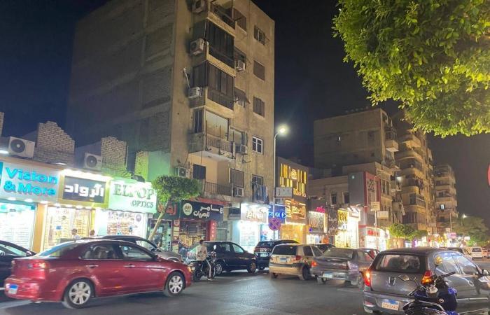 هل
      يؤثر
      التقشف
      الحكومي
      بسبب
      الحرب
      الإيرانية
      في
      حياة
      المصريين؟