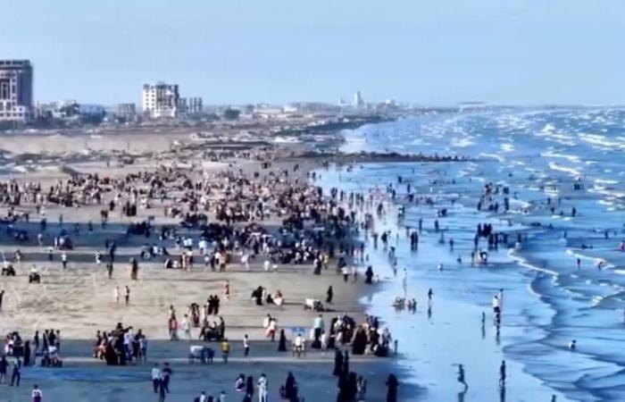 عدن
      تطوي
      إجازة
      عيد
      فطر
      استثنائية
      وسط
      استقرار
      أمني