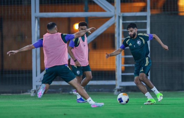 إصابة
      هوساوي
      في
      تدريبات
      المنتخب
      السعودي
      قبل
      مواجهة
      مصر
      ودياً