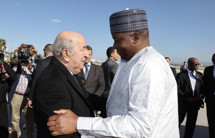 «الدعم
      السريع»
      تسيطر
      على
      مدينة
      الكرمك
      قرب
      حدود
      إثيوبيا